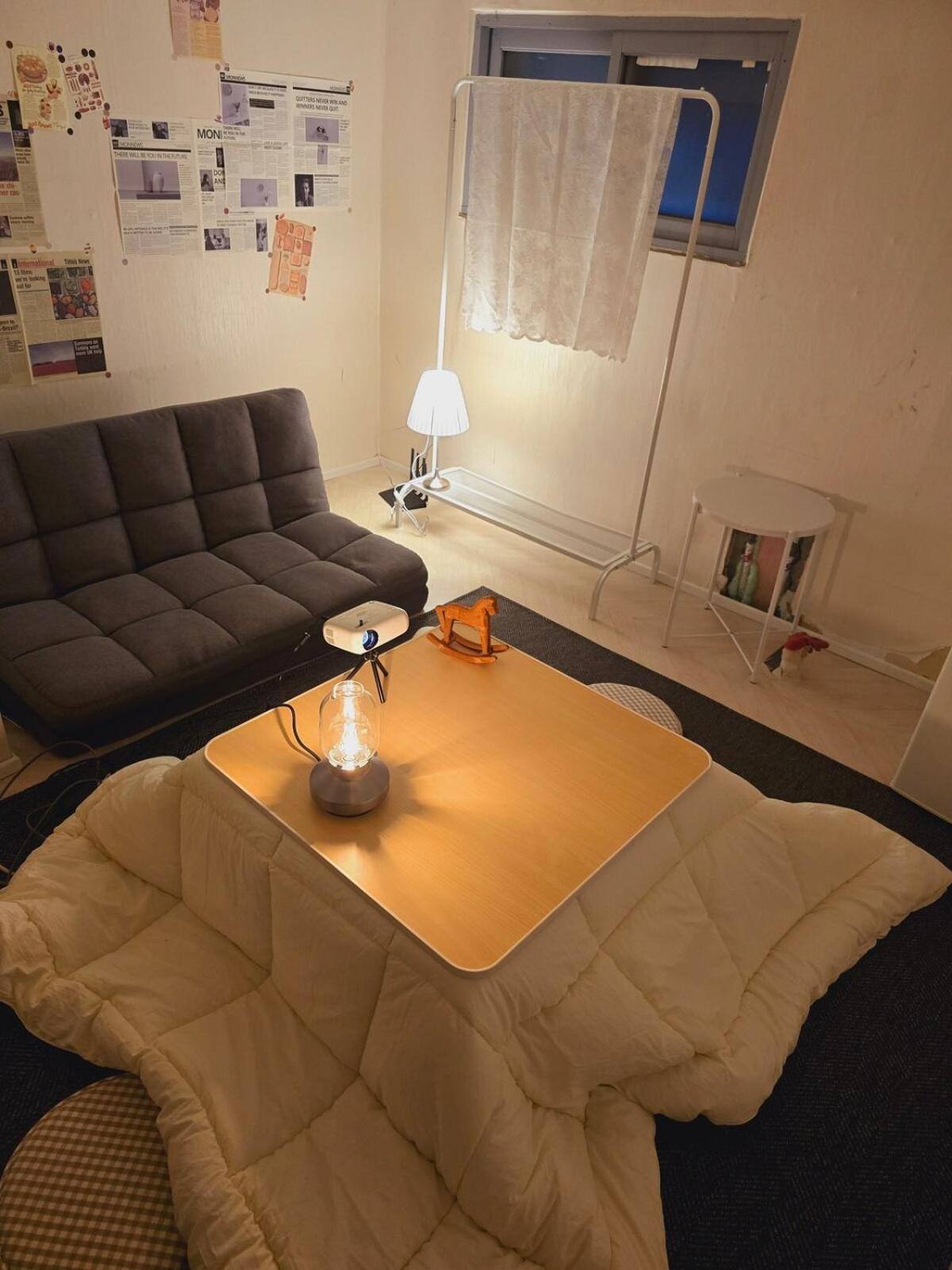 Apartment Samgakji Station 3 Seconds 4 10 People 2 Bathrooms Namsan Tower Rooftop Barbecue Attic